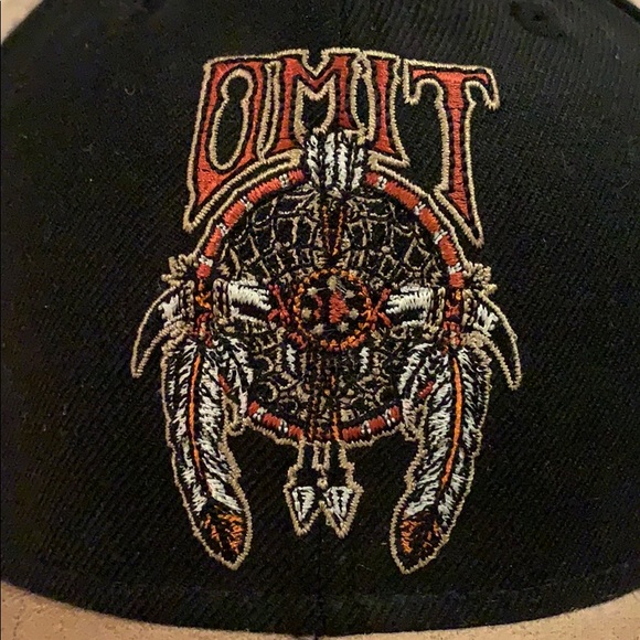 Omit SnapBack - Picture 2 of 6